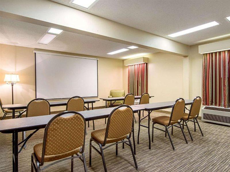 Quality Inn Thomaston Экстерьер фото