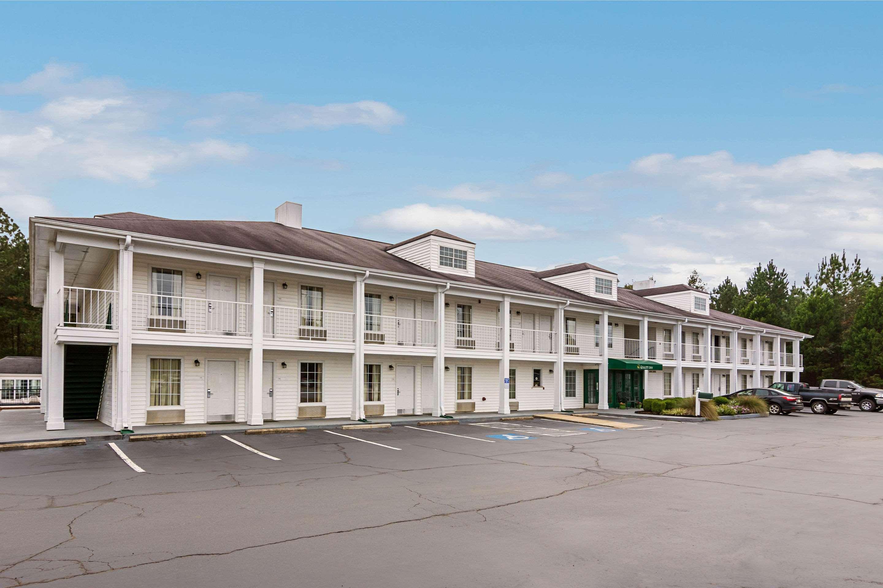 Quality Inn Thomaston Экстерьер фото