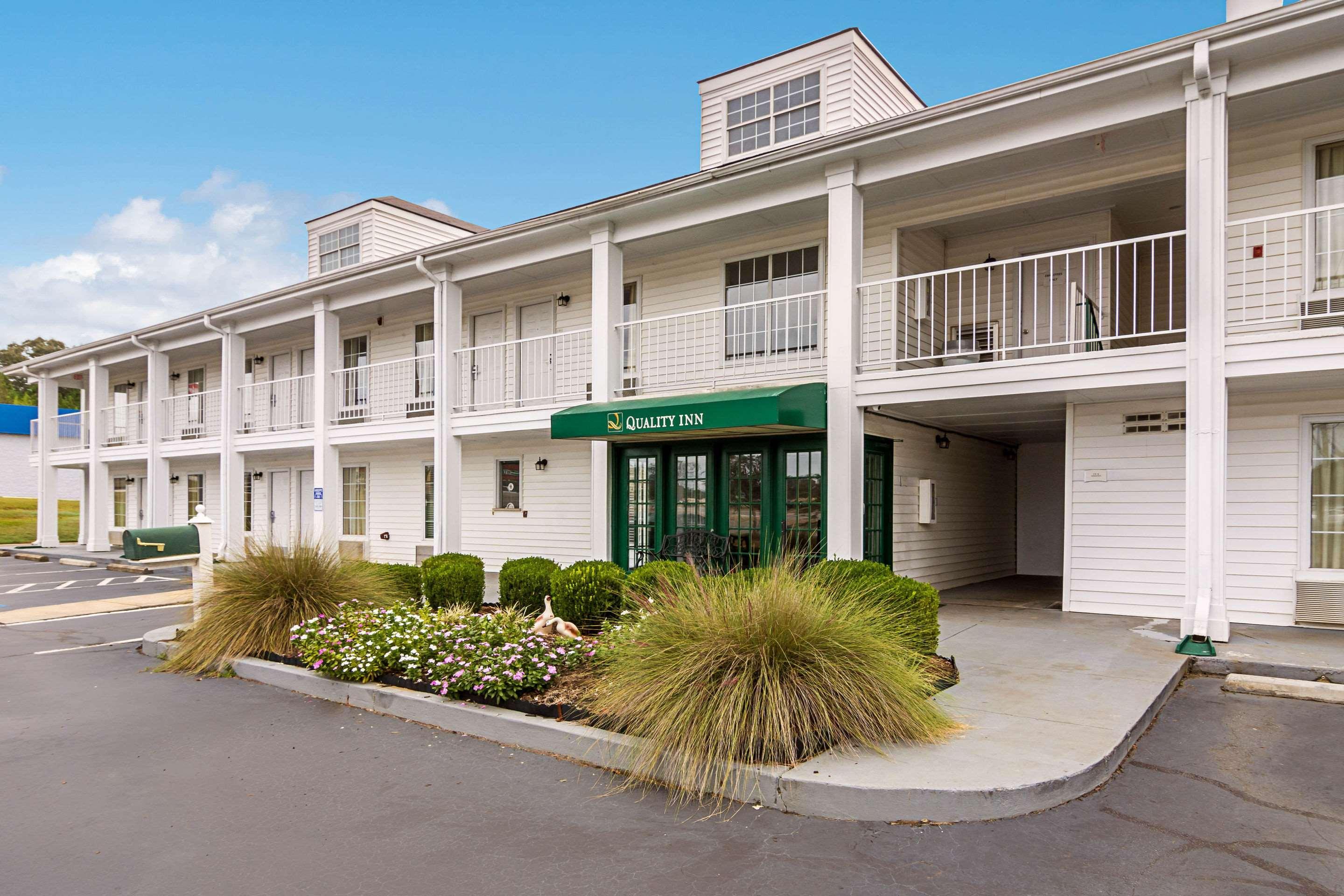 Quality Inn Thomaston Экстерьер фото