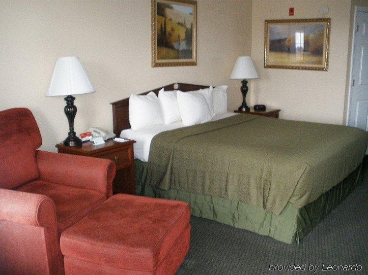 Quality Inn Thomaston Номер фото