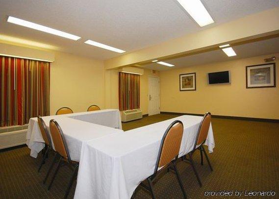 Quality Inn Thomaston Бизнес фото